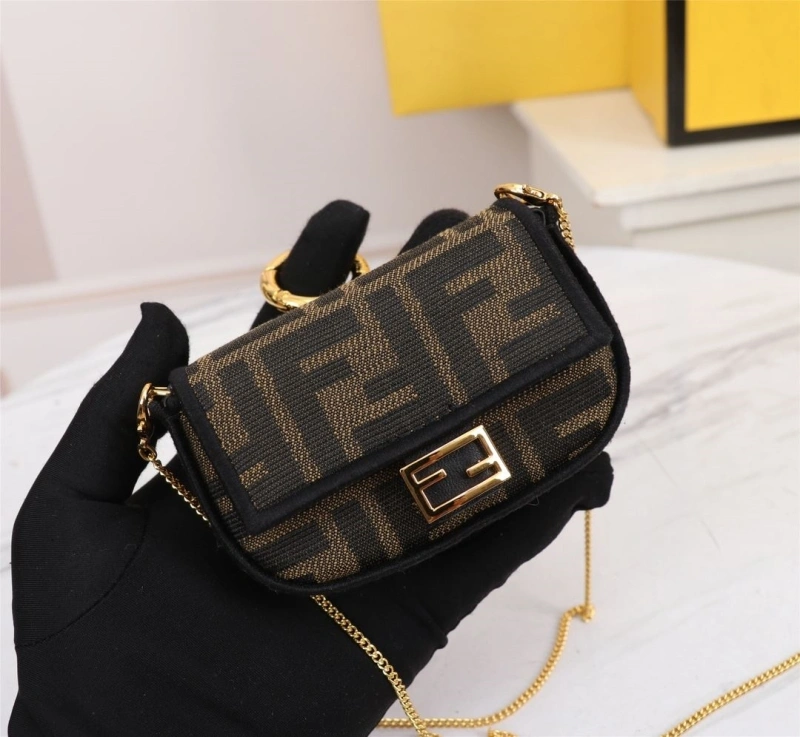 F**di baguette bags 4370-0032