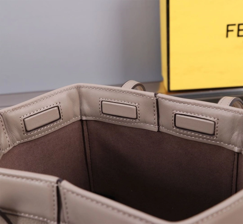 F**di shopping bags 4370-0052