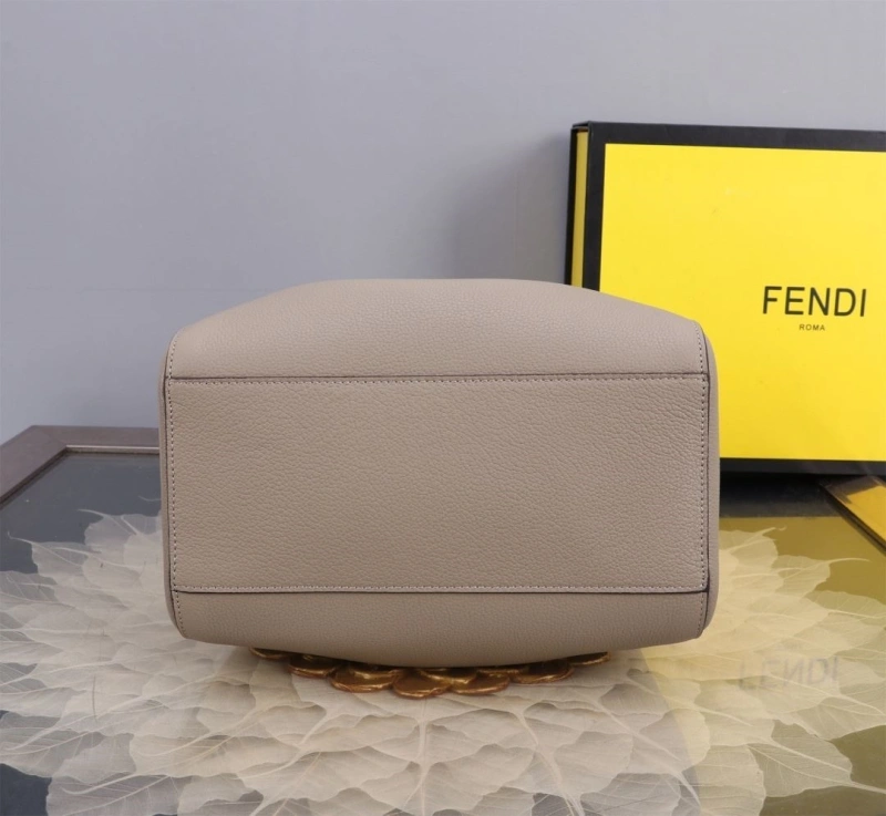 F**di shopping bags 4370-0054