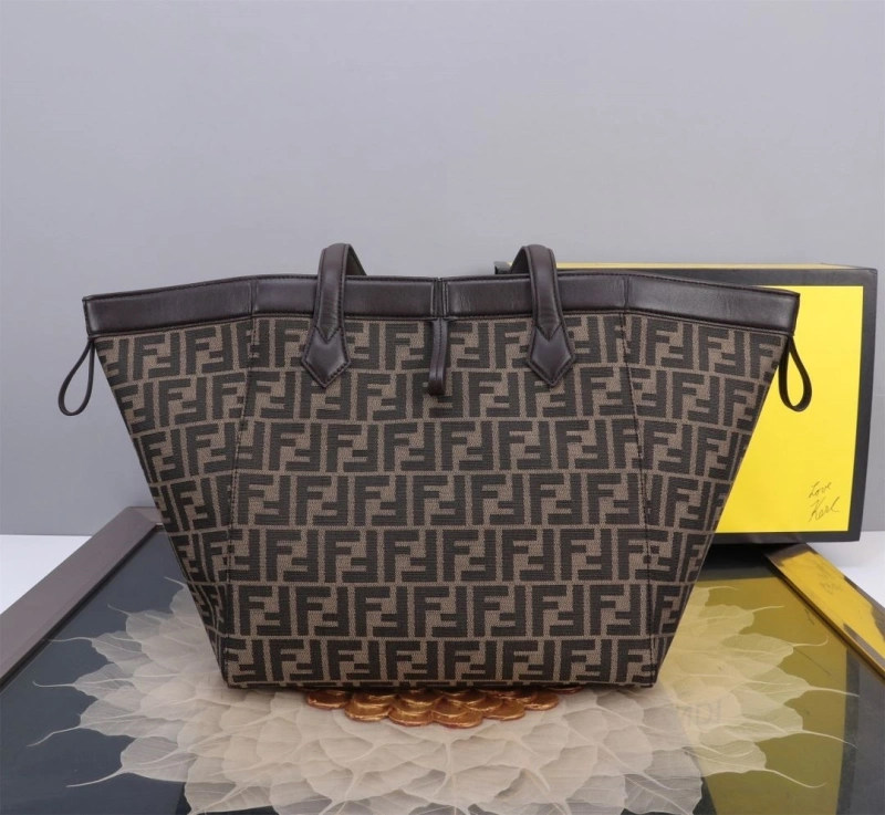 F**di shopping bags 4370-0056