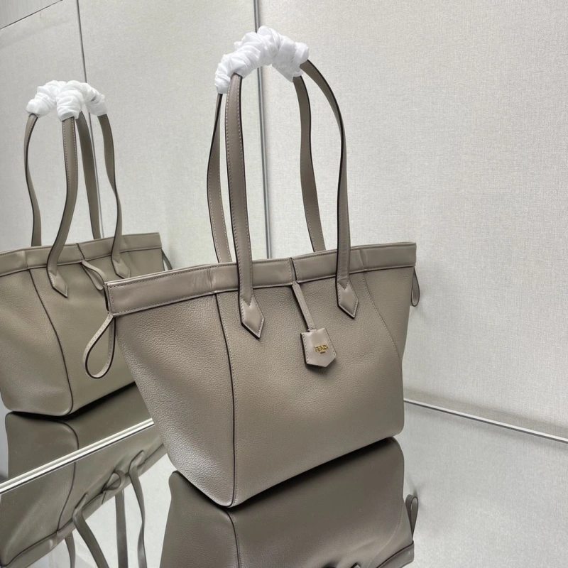 F**di shopping bags 4370-0069