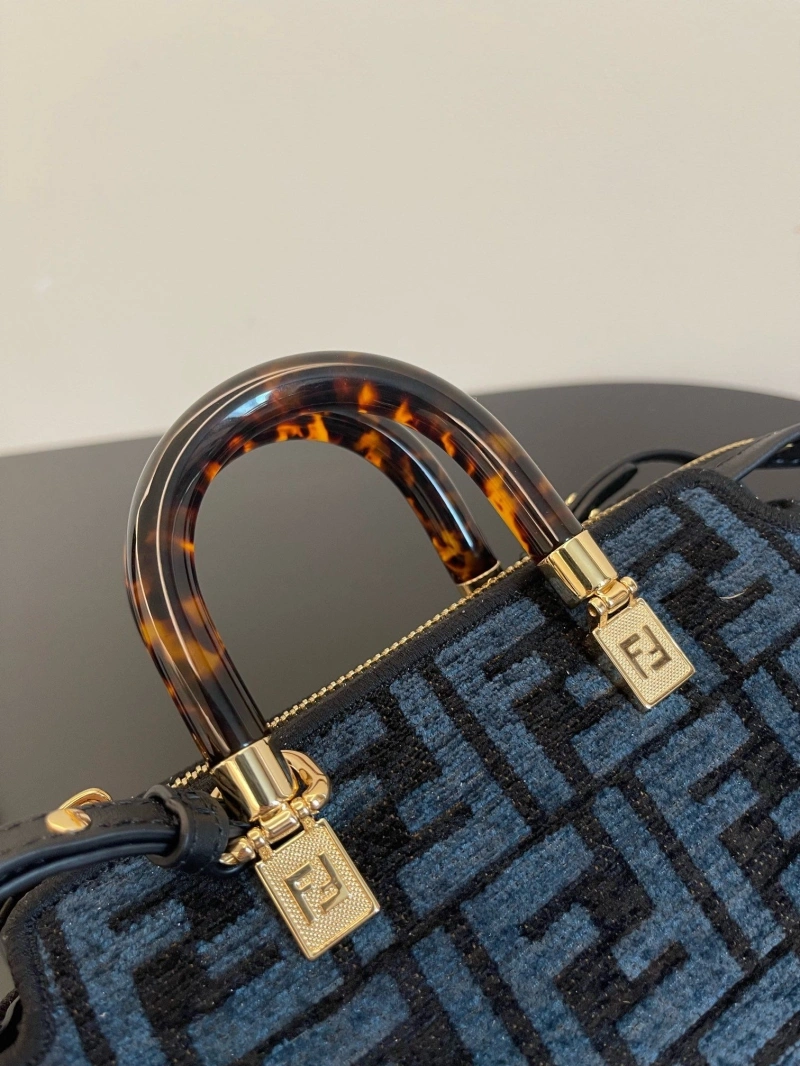F**di top handle bags 4370-0083