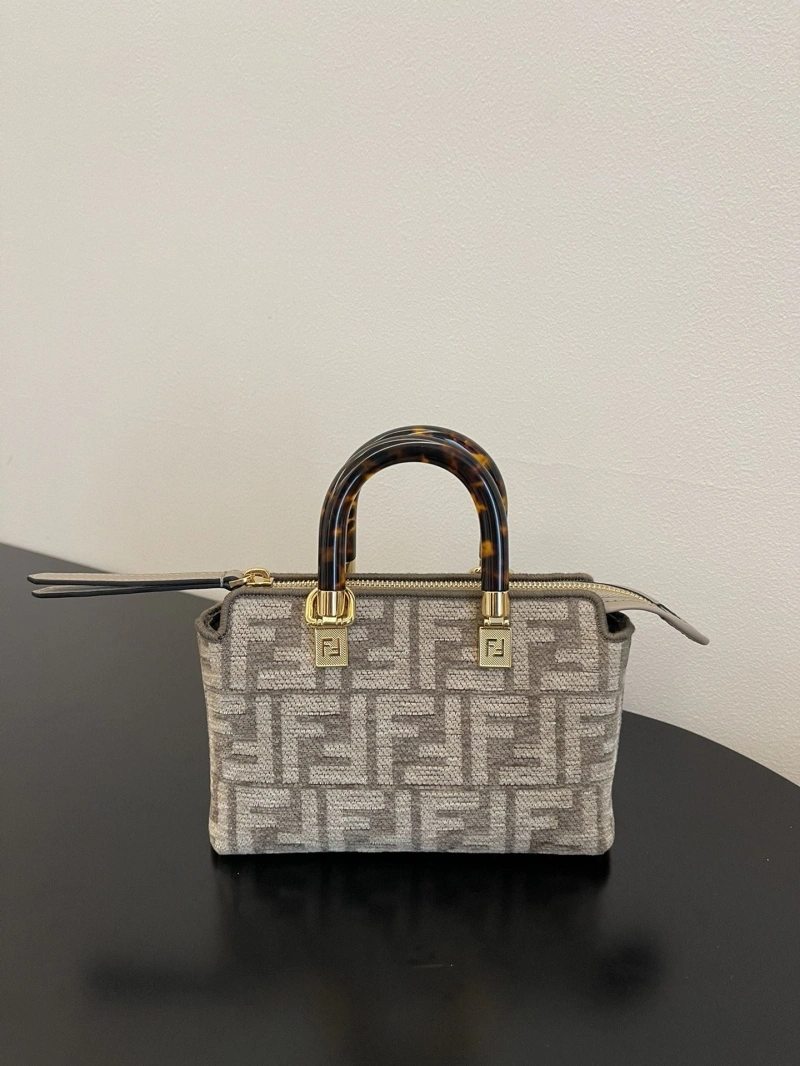 F**di top handle bags 4370-0084