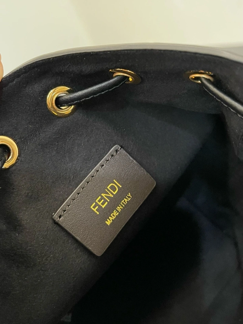 F**di bucket bags 4370-0094