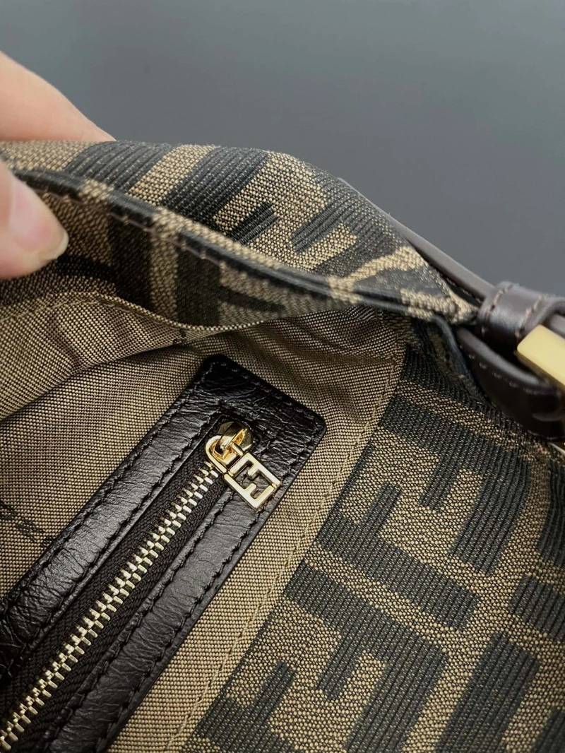 F**di top handle bags 4370-0101