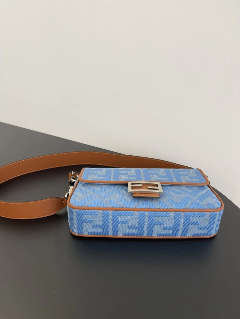 F**di baguette bags 4370-0118