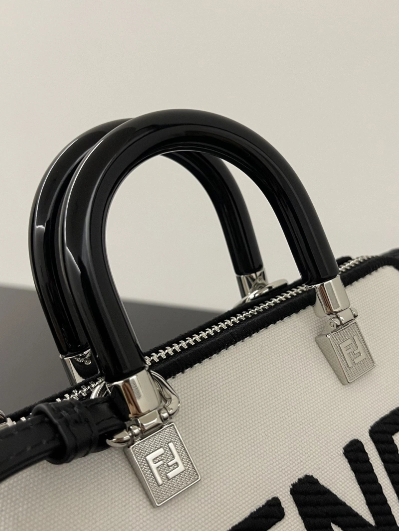 F**di top handle bags 4370-0120