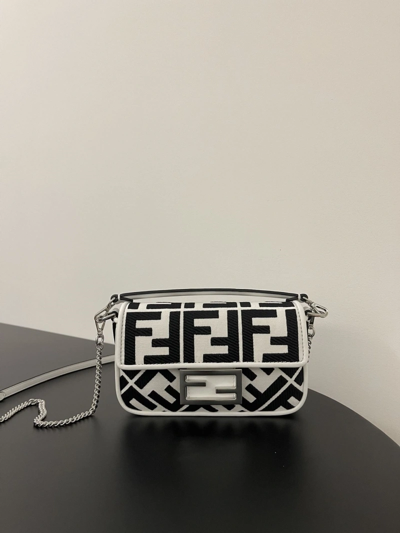 F**di baguette bags 4370-0121