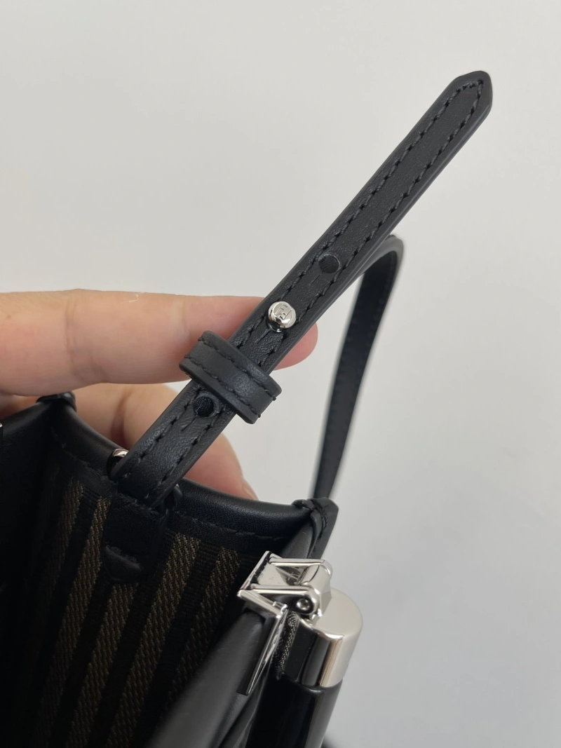 F**di top handle bags 4370-0125