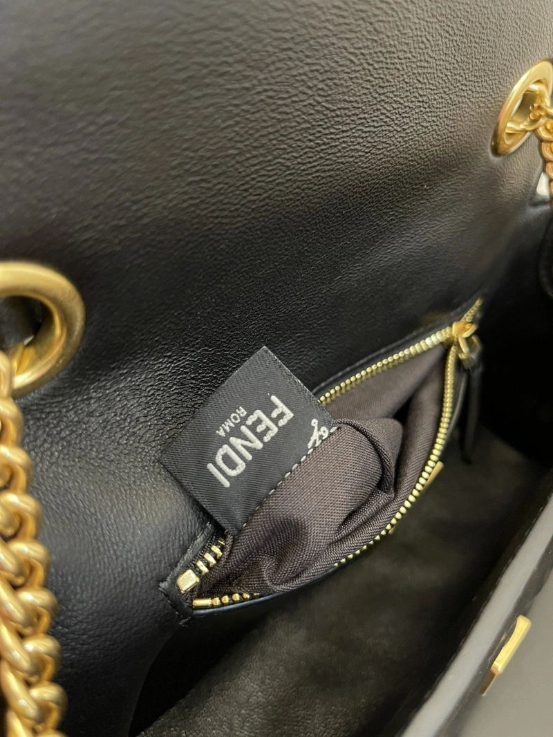 F**di baguette bags 4370-0213