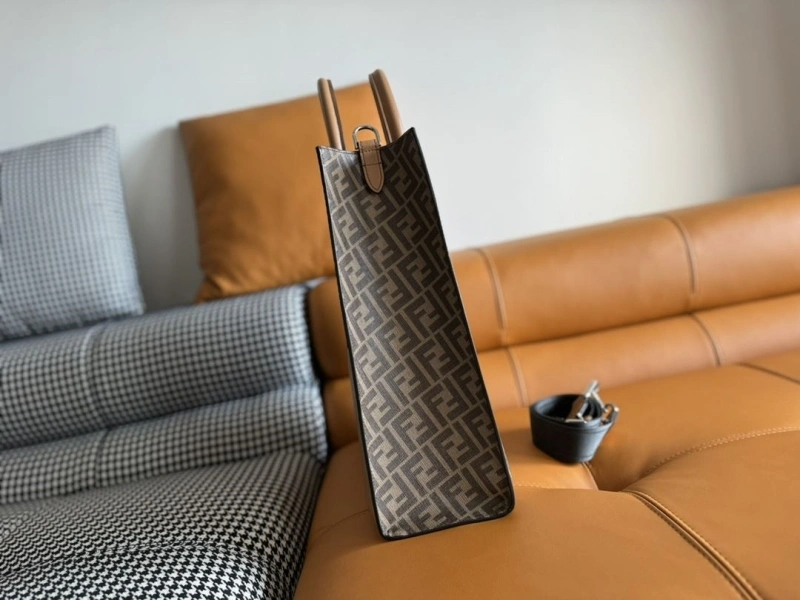 F**di shopping bags 4370-0300