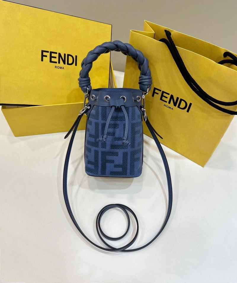 F**di bucket bags 4370-0309