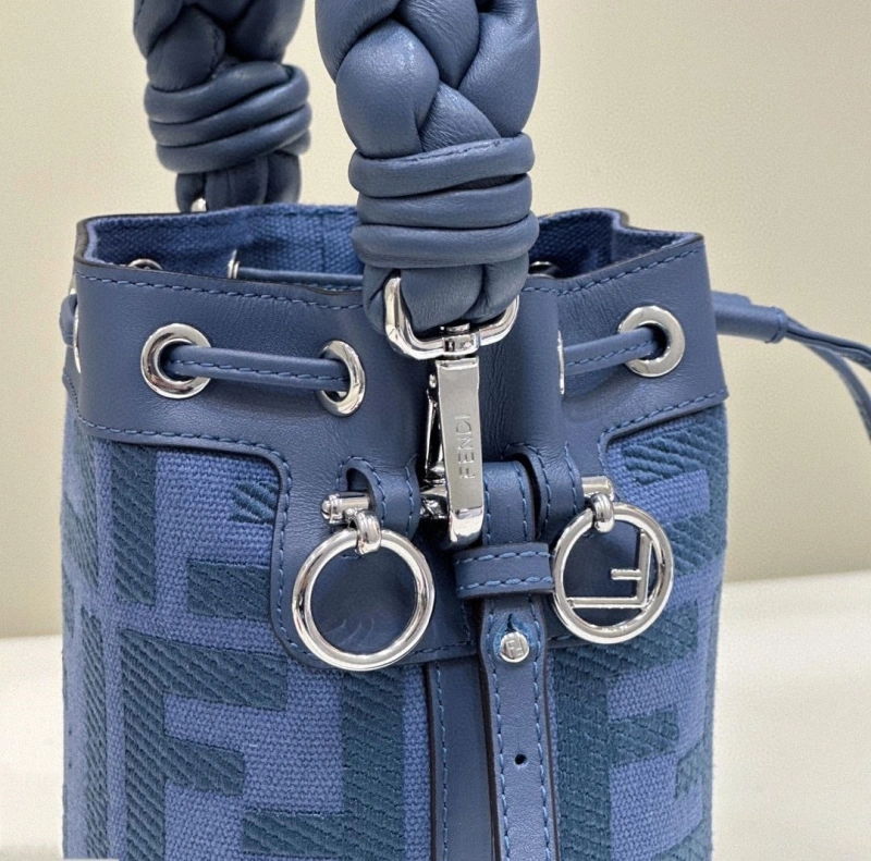 F**di bucket bags 4370-0309