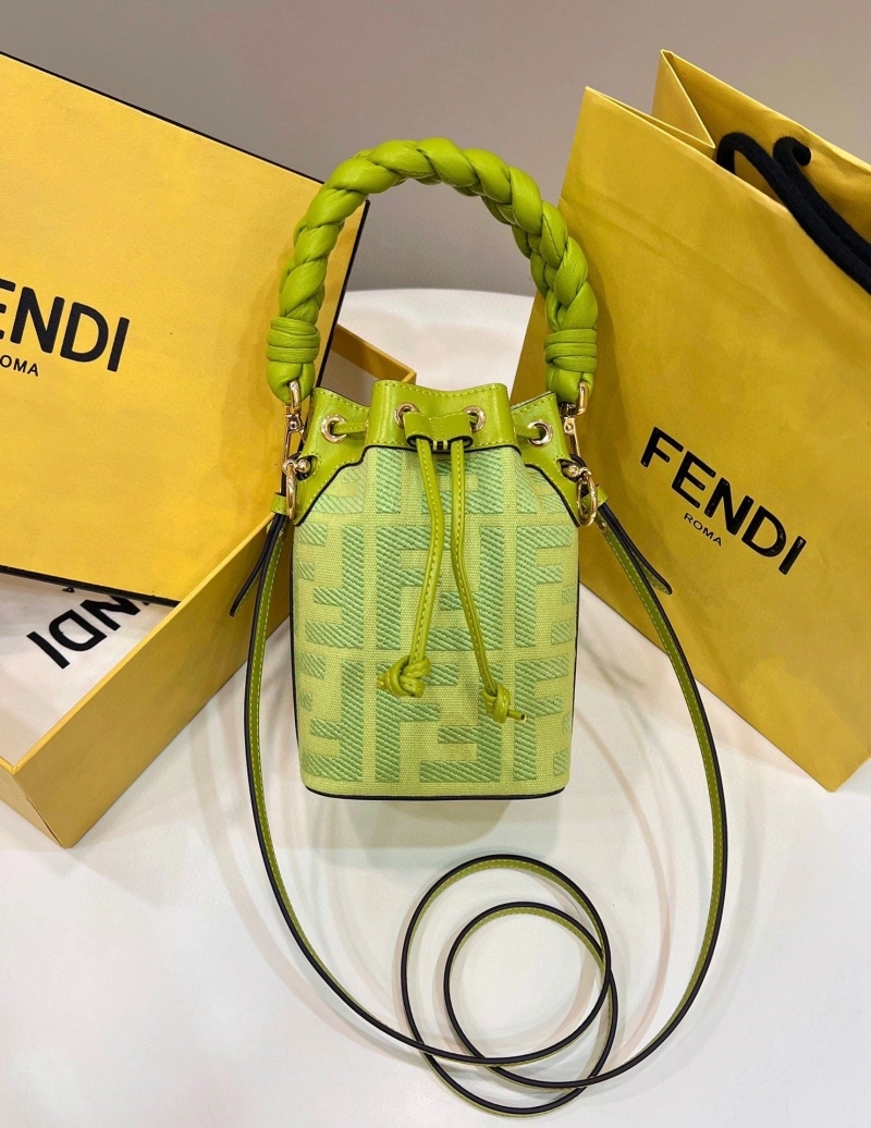 F**di bucket bags 4370-0311