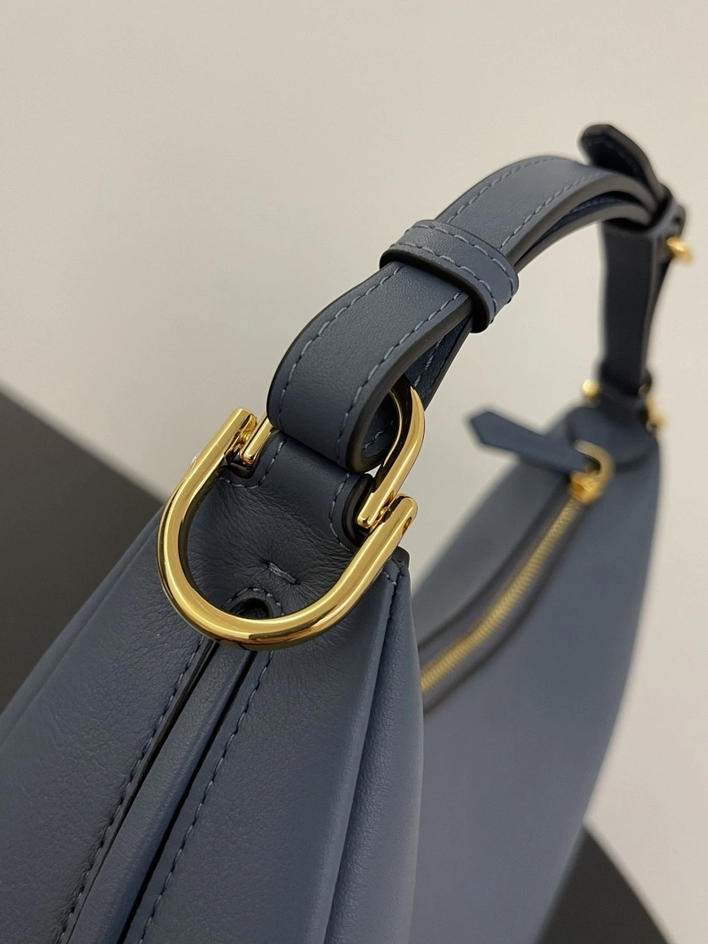 F**di top handle bags 4370-0354