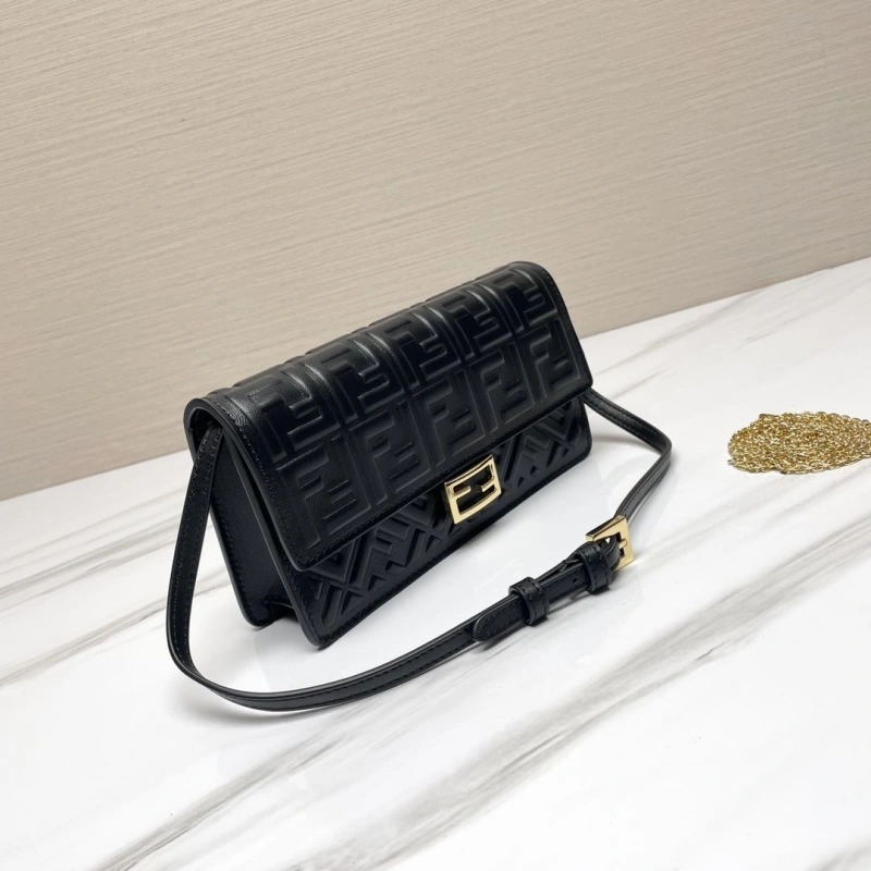 F**di baguette bags 4370-0392