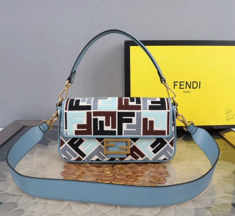 F**di baguette bags 4370-0393