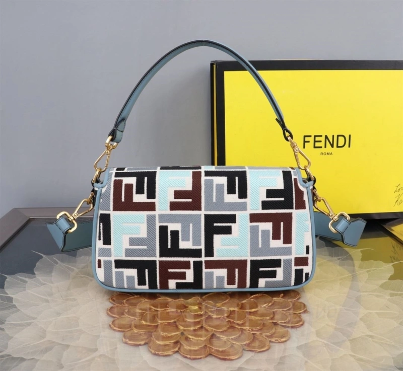 F**di baguette bags 4370-0393