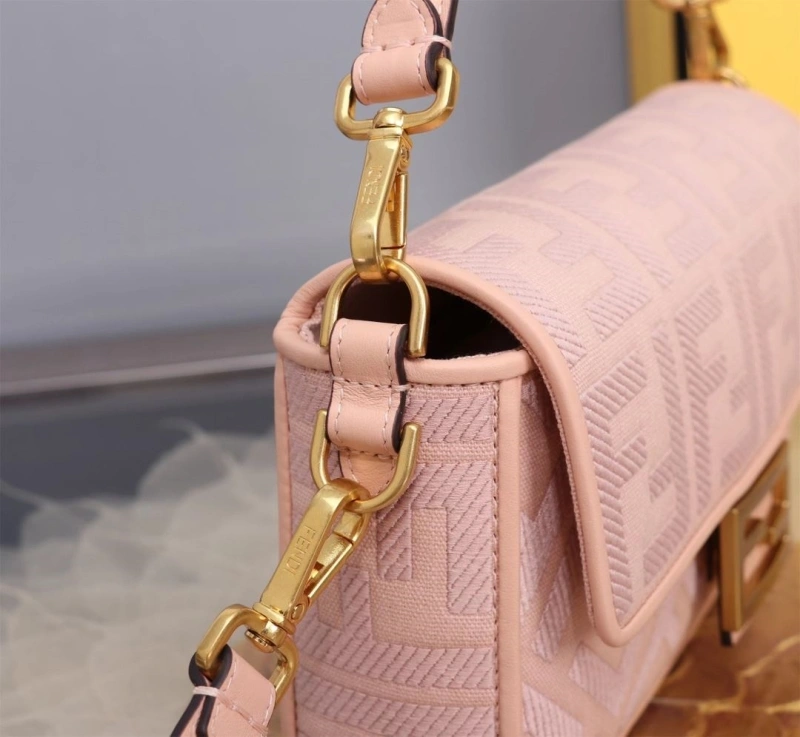 F**di baguette bags 4370-0397