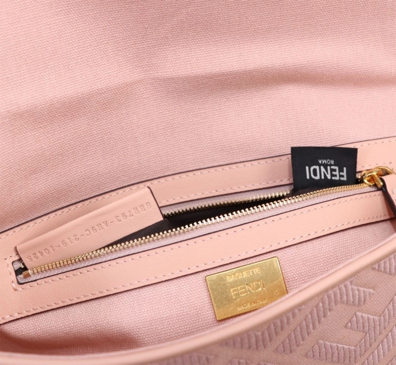 F**di baguette bags 4370-0397