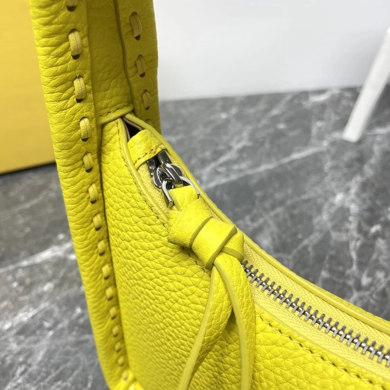 F**di top handle bags 4370-0603