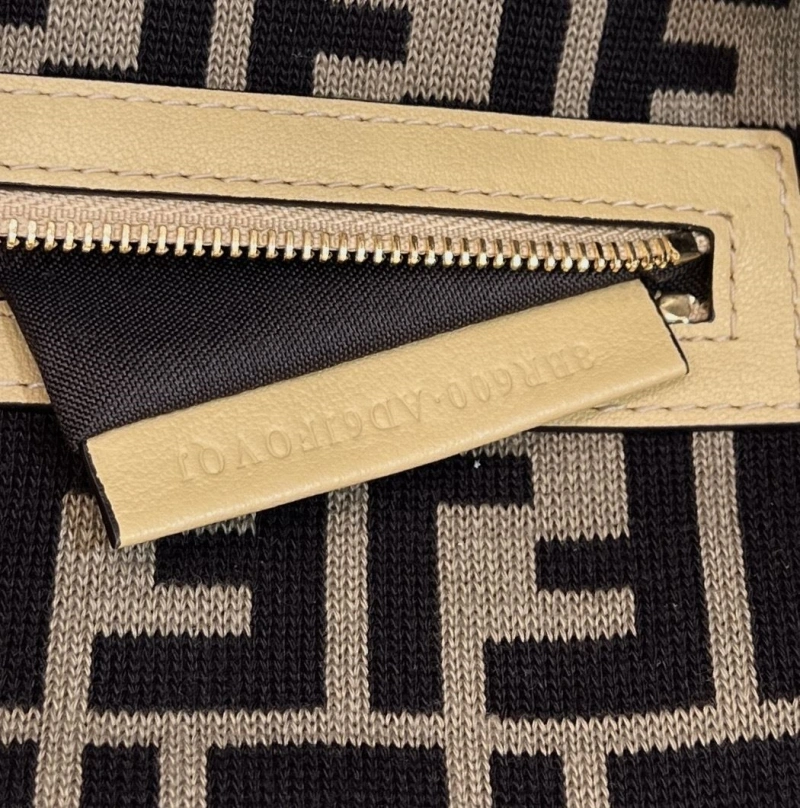 F**di baguette bags 4370-0644