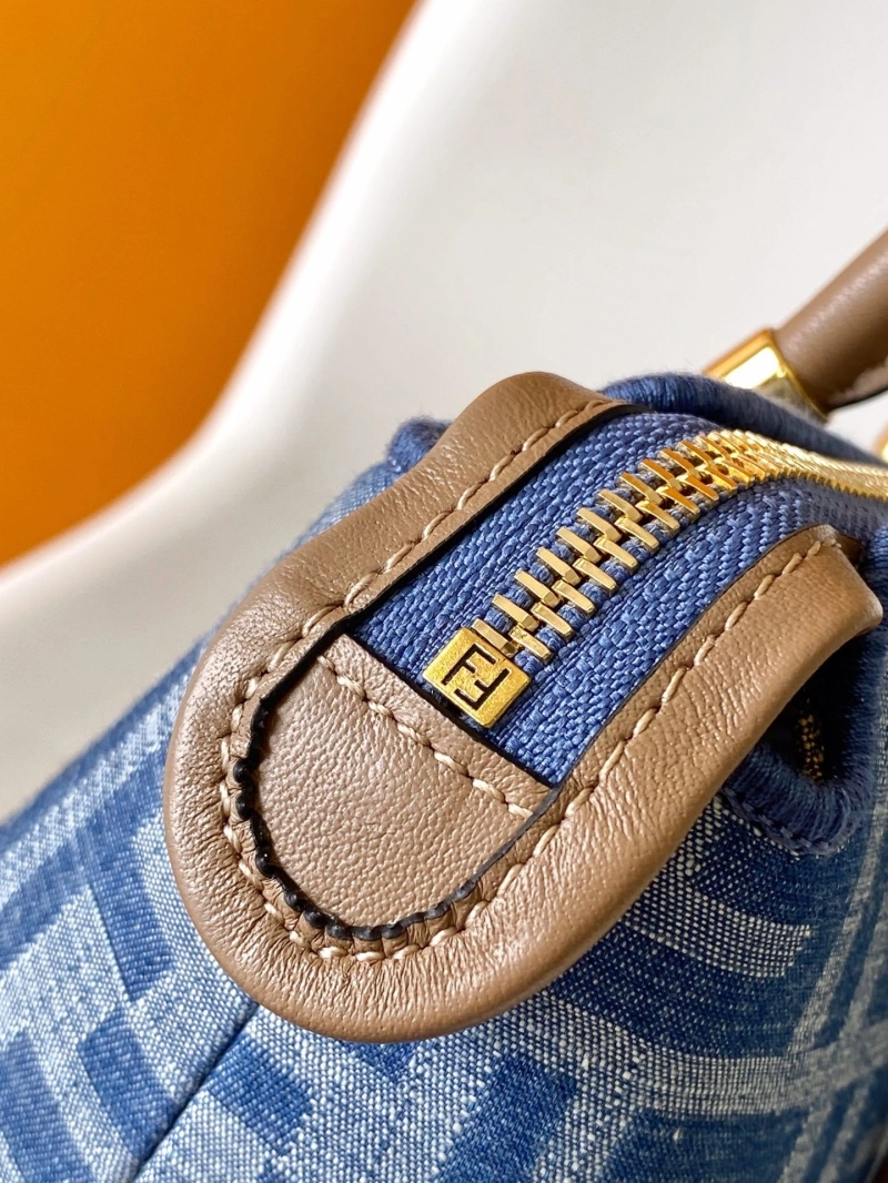 F**di top handle bags 4370-0670