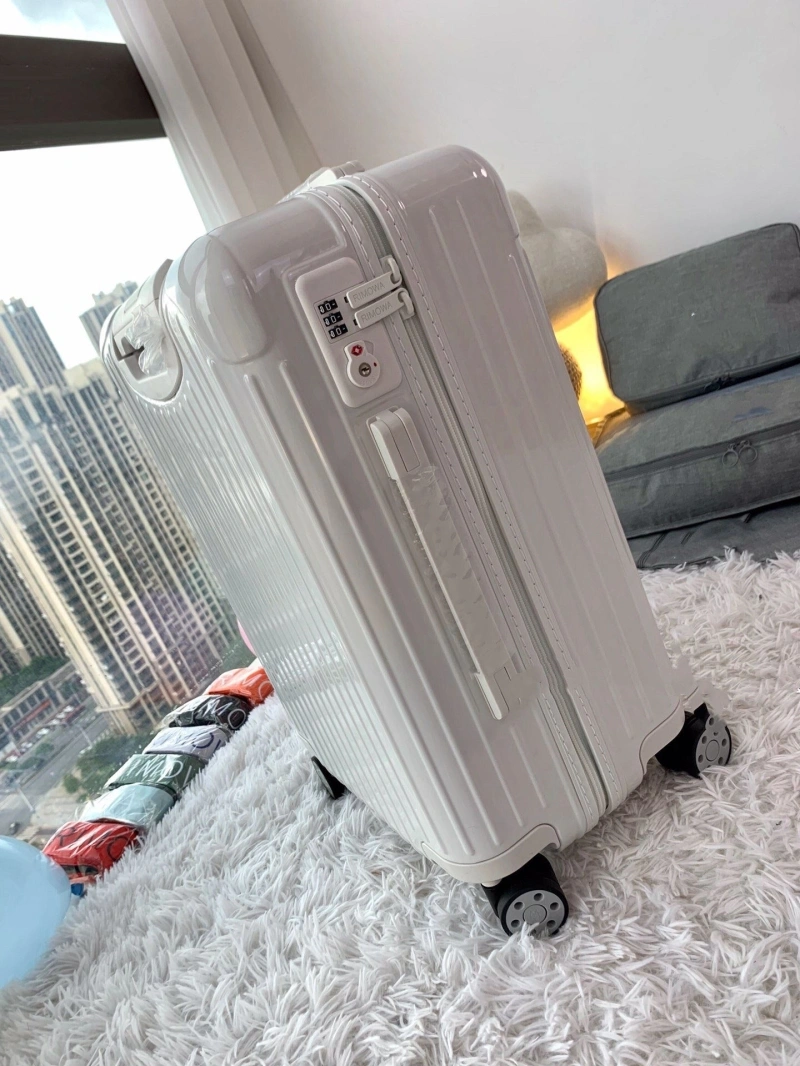 R1m0wa suitcase 4461-0061