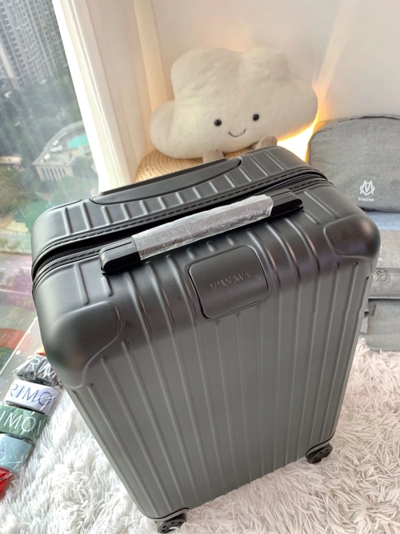 R1m0wa suitcase 4461-0073