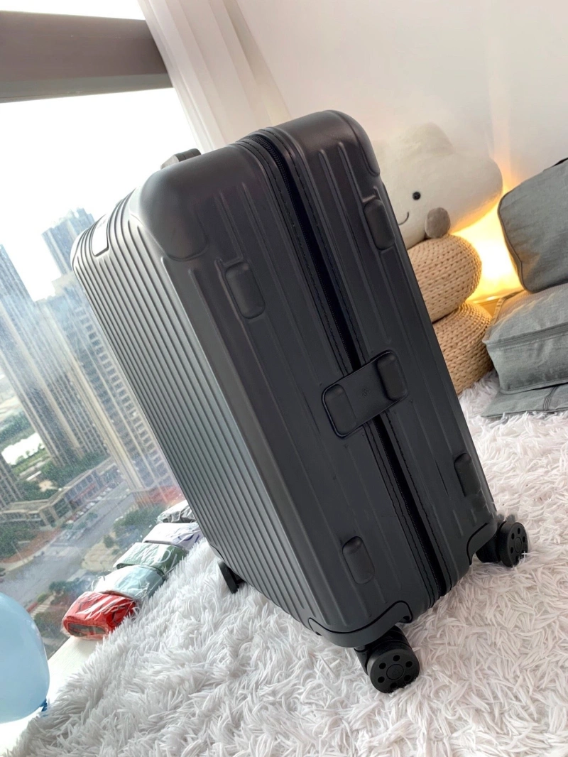 R1m0wa suitcase 4461-0073