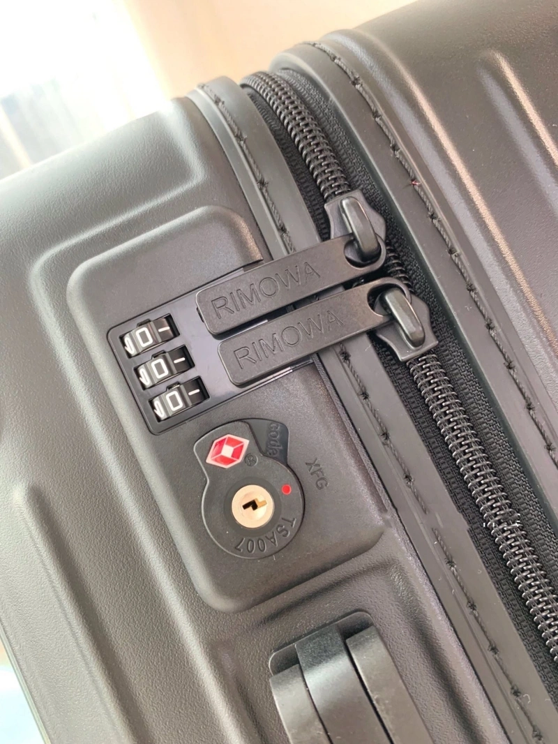 R1m0wa suitcase 4461-0073