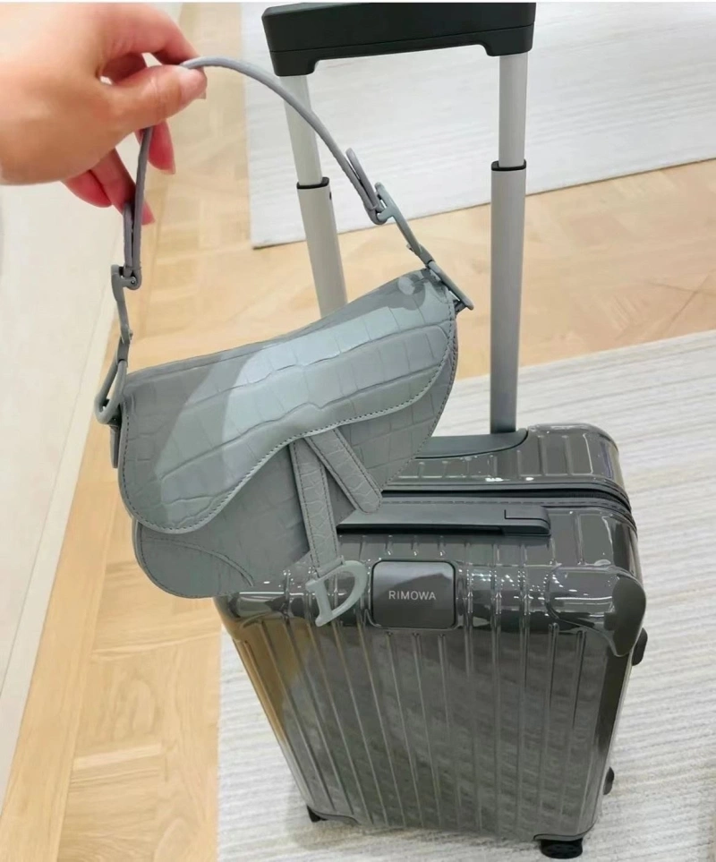 R1m0wa suitcase 4461-0166