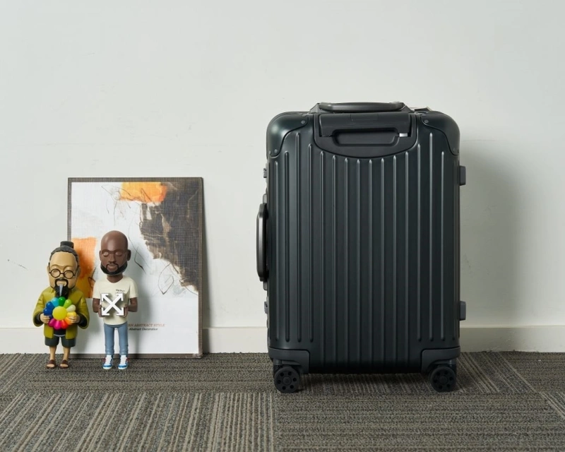 R1m0wa suitcase 4461-0236
