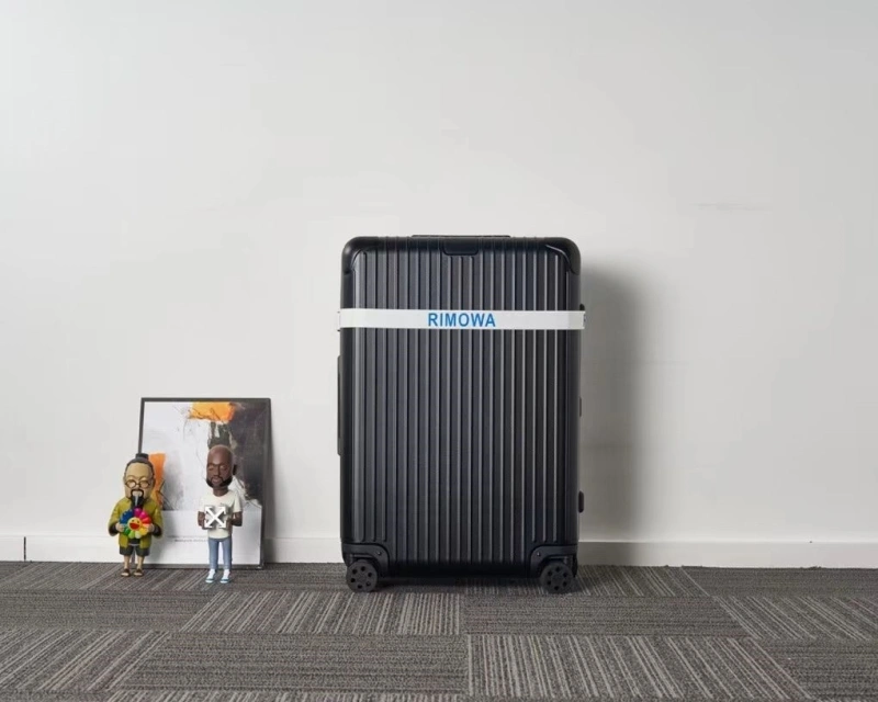 R1m0wa suitcase 4461-0284