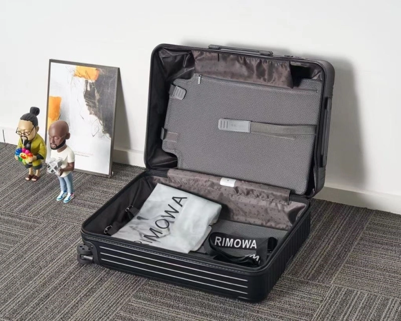 R1m0wa suitcase 4461-0284