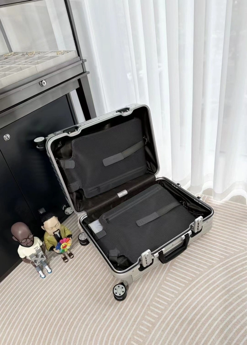 R1m0wa suitcase 4461-0415