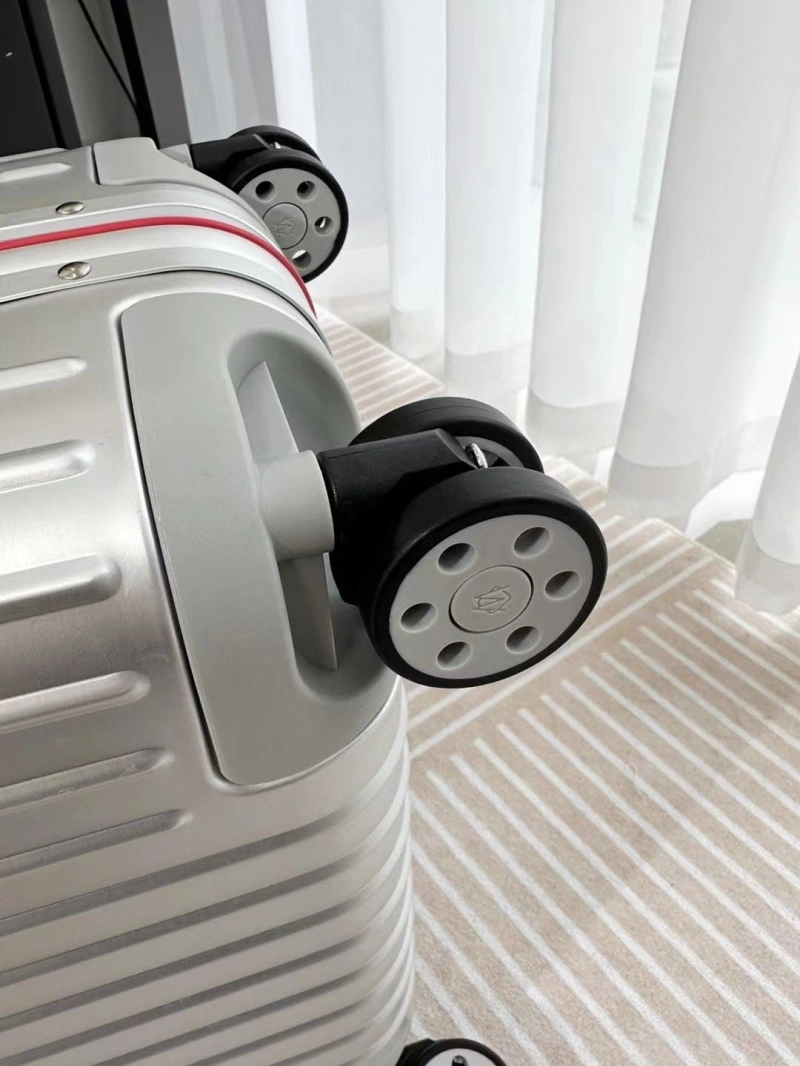 R1m0wa suitcase 4461-0418
