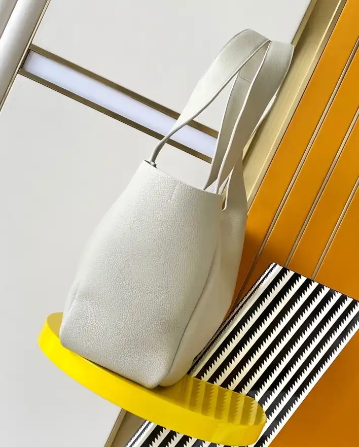 Gvc*1 shopping bags 4837a-0001