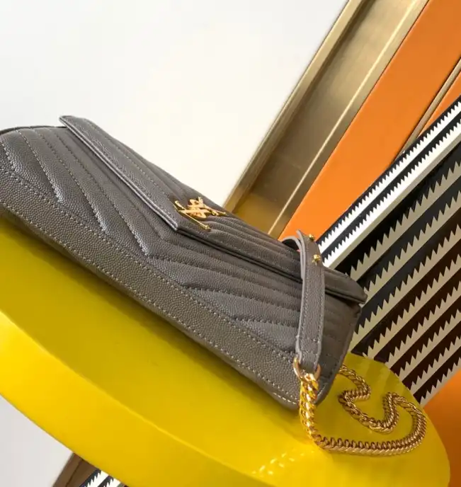 Gvc*1 satchel bags 4837a-0007