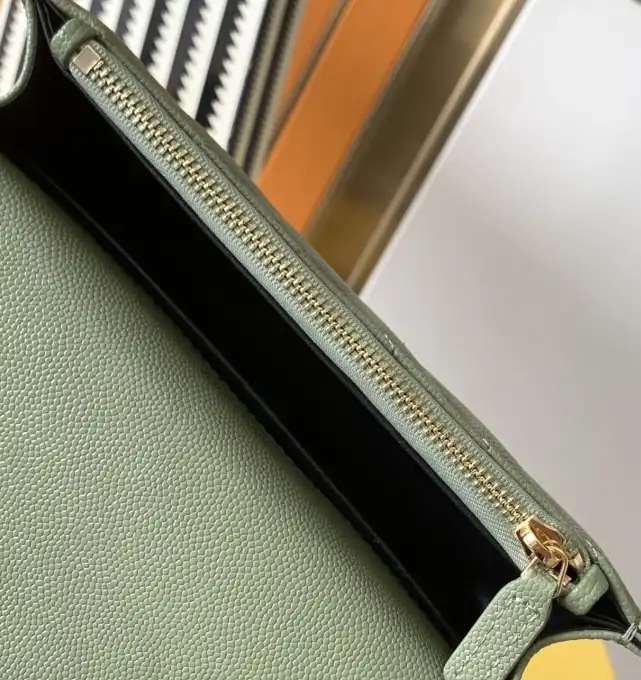 Gvc*1 satchel bags 4837a-0013
