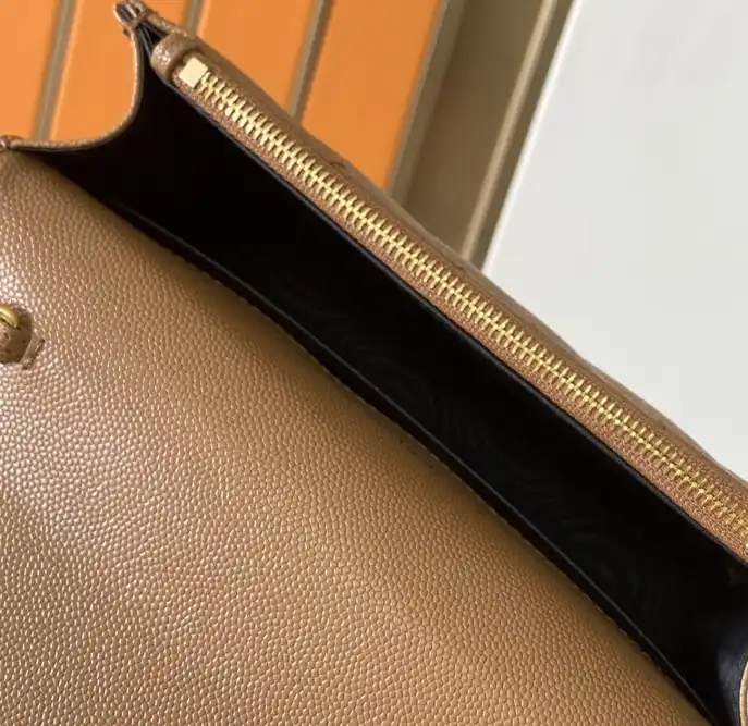 Gvc*1 satchel bags 4837a-0016
