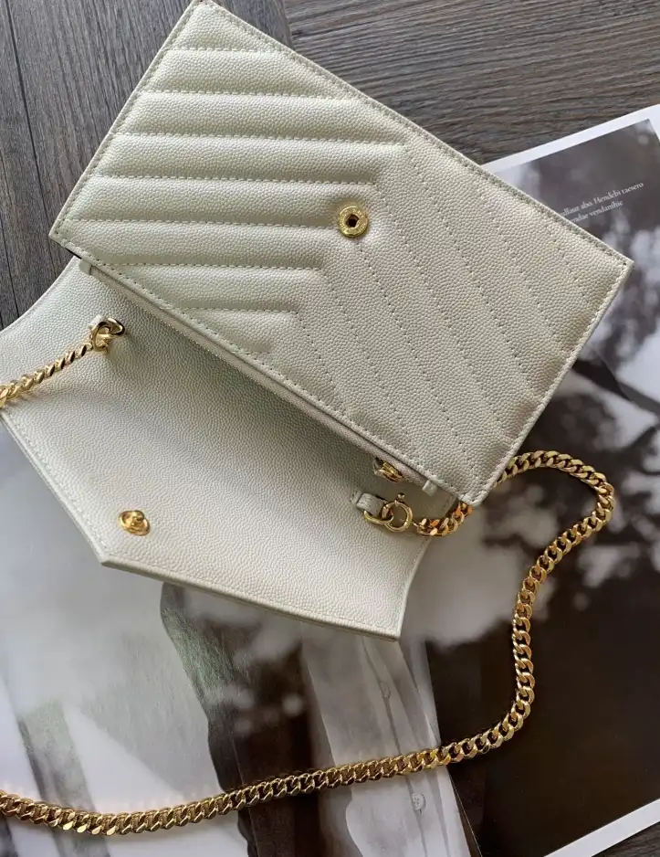 Gvc*1 satchel bags 4837a-0019