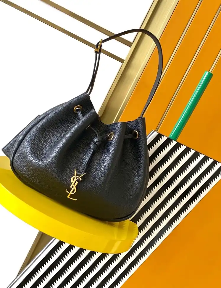 Gvc*1 top handle bags 4837a-0032