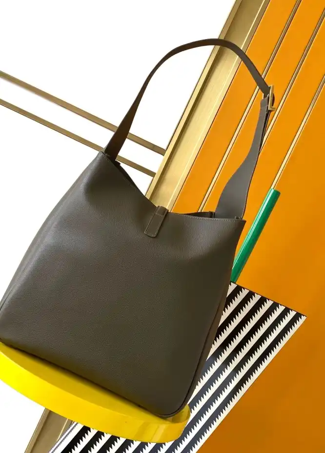 Gvc*1 top handle bags 4837a-0042