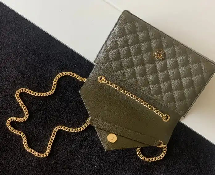 Gvc*1 satchel bags 4837a-0047